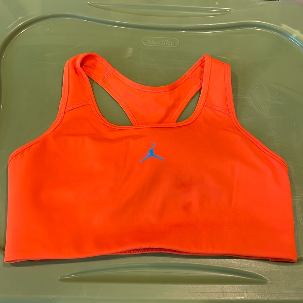Nike Jordan Sport Women's Dri Fit Medium-Support Padded Jumpman Bra